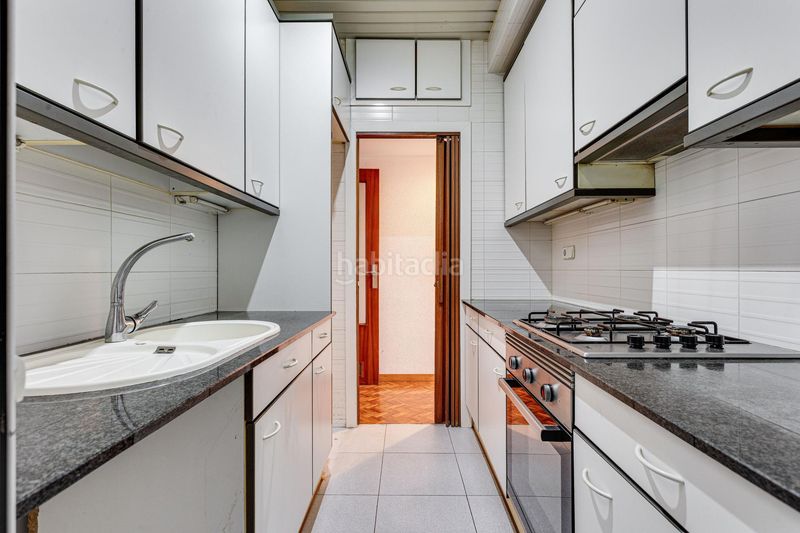 Foto da377e22-6038-49e7-9a20-8f64b9b87dec. Pis a Sagrada Família Barcelona