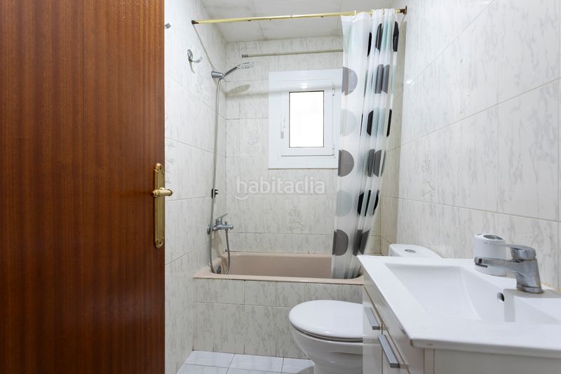 Foto ee4efa03-e5df-4984-9363-e7e961b67635. Pis a Verdum Barcelona