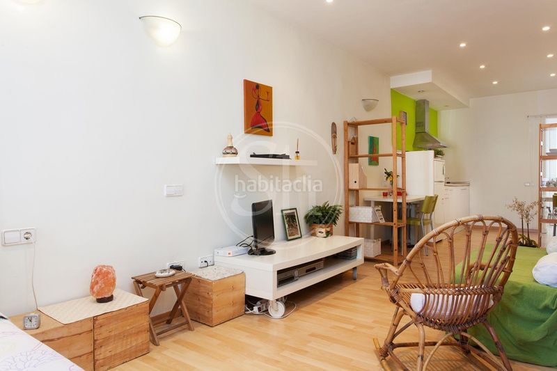 Foto 4be7e359-40ab-47bc-8efa-13b8c4bfc310. Loft in carrer de sant antoni abat 31 in Raval Barcelona