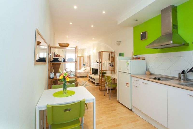 Foto 661a1bfd-3fe7-4e7b-8ee0-95886b7b02a6. Loft in carrer de sant antoni abat 31 in Raval Barcelona