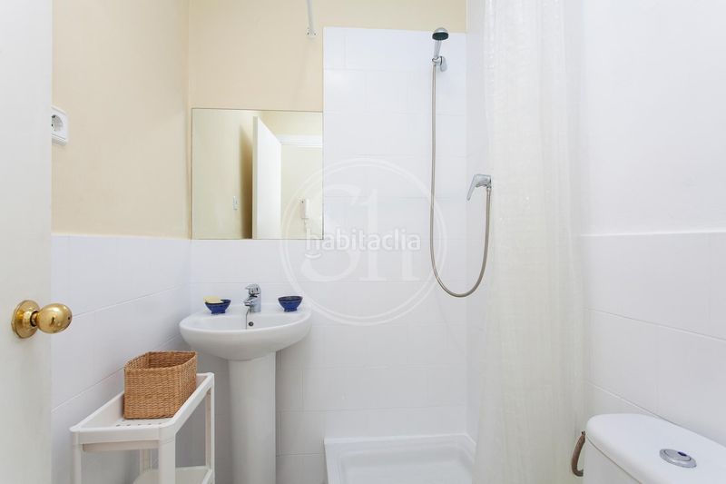 Foto 98078e1c-2f2a-425b-b6bd-098353440cae. Loft in carrer de sant antoni abat 31 in Raval Barcelona