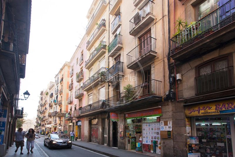 Foto dfc542d0-1a2c-43b5-a9db-0750ce0394e6. Loft in carrer de sant antoni abat 31 in Raval Barcelona