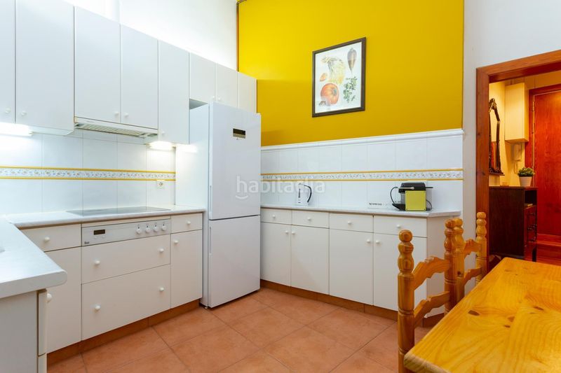 Foto bed454d8-343d-4ee2-b0a7-b82e9bbe7285. Pis a Gòtic Barcelona