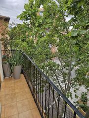 Pis  Carrer del cardenal tedeschini. Planta alta exterior ¡