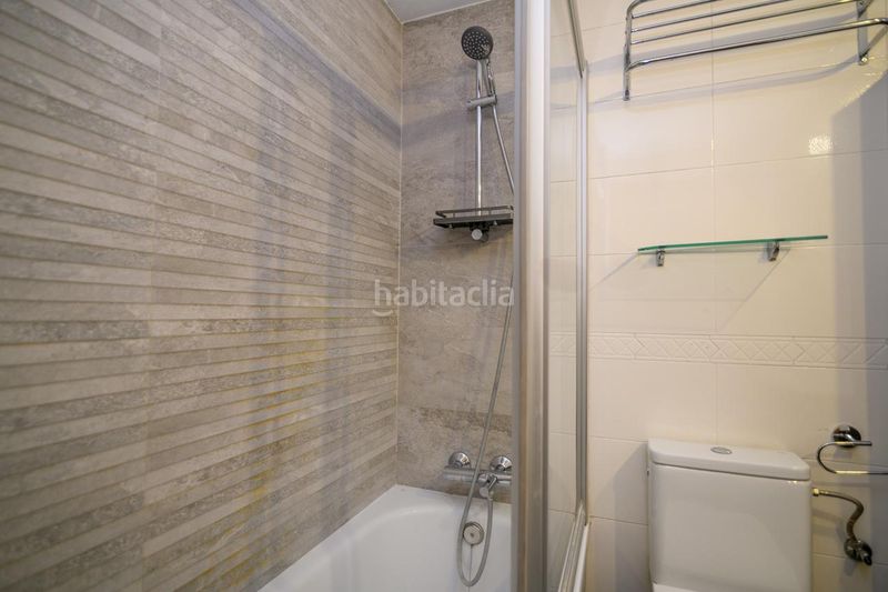 Foto 0fbd64e8-48b5-4d70-b3da-f0d191b0ecb0. Pis amb calefacció piscina a La Marina del Port Barcelona