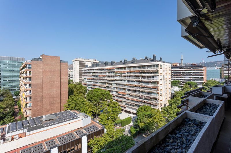 Foto 406f8636-835c-4004-ba9f-cf41635f215c. Pis amb calefacció aparcament piscina a Pedralbes Barcelona