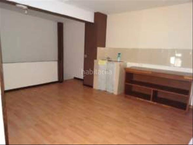Foto 00271d98-fb2a-4d98-95ae-5e778443d455. Rent business premise in Llano Gijón