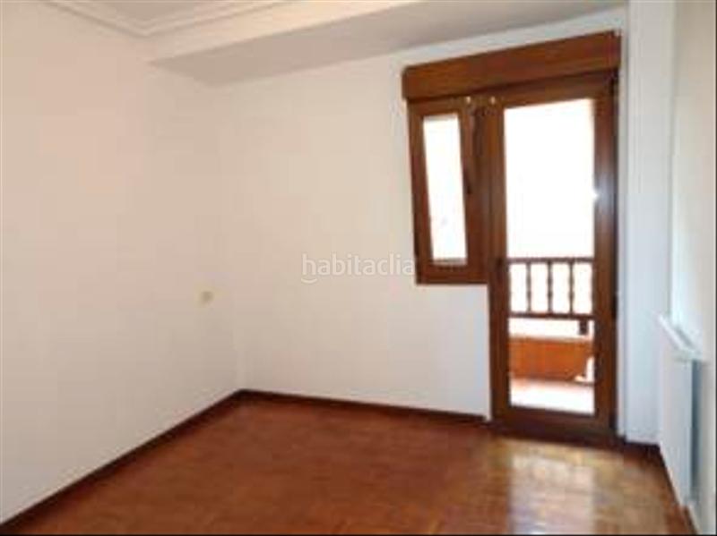 Foto 074f9ffb-4ef7-49aa-b99b-d3f1362f500e. Affitto appartamento con riscaldamento in El Coto Gijón