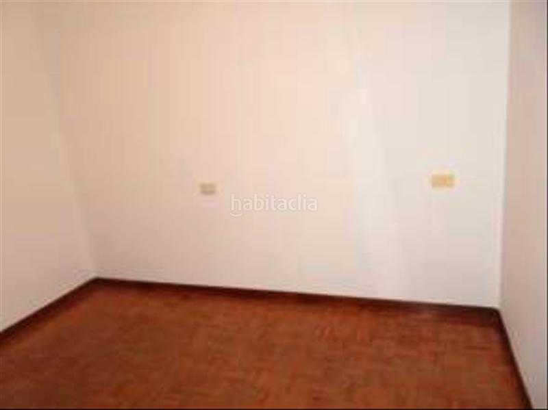 Foto b1a464c3-5b12-446f-87b0-68d440b762d1. Alquiler piso oportunidad en El Coto Gijón