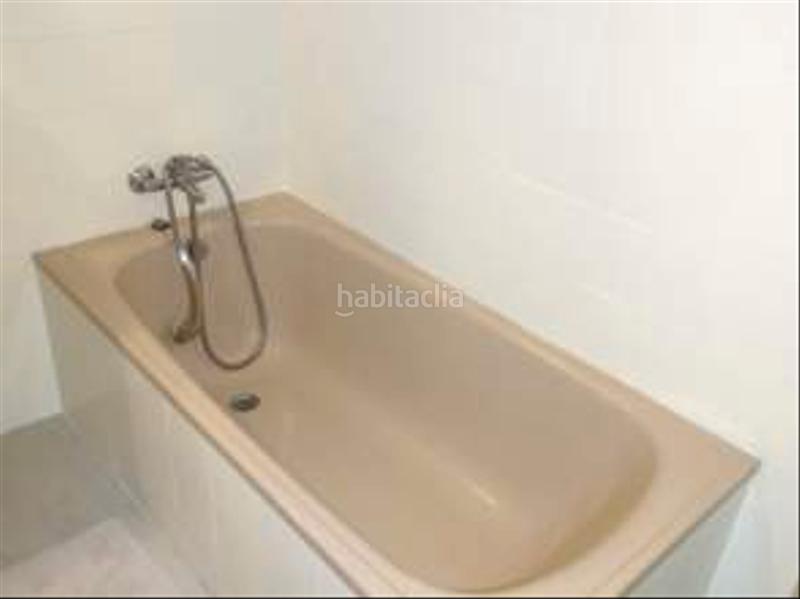 Foto 3b1e8e9e-05f7-41fb-9c4a-00f1f01c4a5c. Rent flat with heating in Centro Gijón