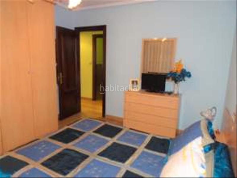 Foto e34d553e-669b-40ad-a5b4-ea7d8c56300f. Rent flat with heating in Pumarín Gijón