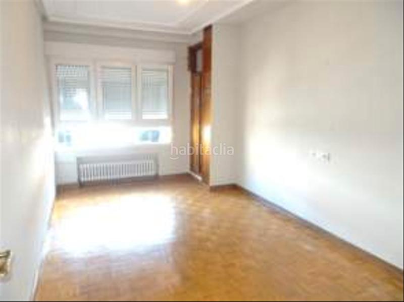 Foto e498ac7d-2e2a-4e99-8dcb-15129475ac3d. Lloguer pis amb calefacció a Centro Gijón