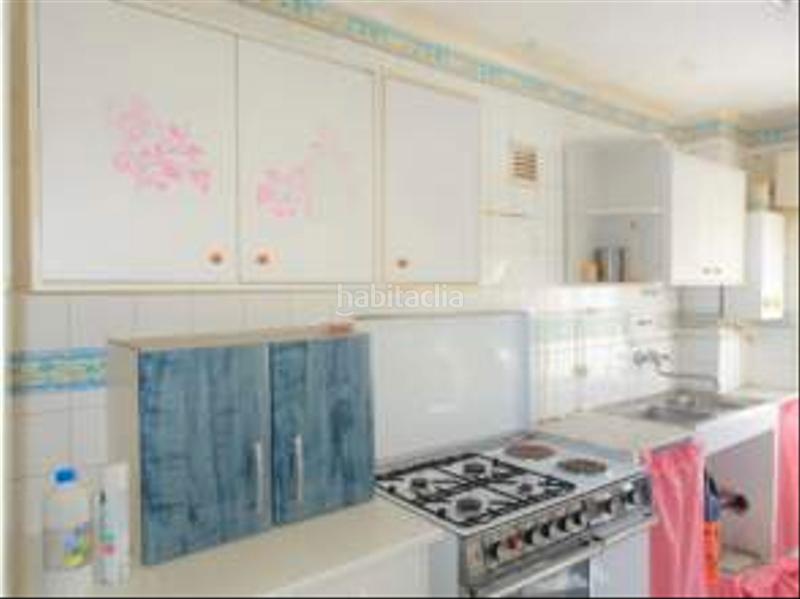 Foto 7d7e9a9a-1c31-40a9-bc09-d13c5b984b4c. Alquiler piso amplio en La Arena Gijón