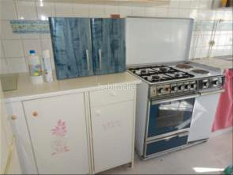 Foto e215af7c-8412-4070-a556-796fa0ba9a11. Alquiler piso amplio en La Arena Gijón