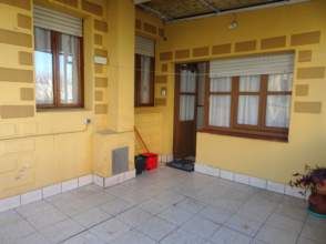 Miete Haus in Ceares. Parte de abajo