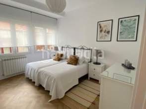 Foto 4fa486d2-61c1-4c58-b96b-df362734f3fa. Rent flat with heating in Centro Gijón