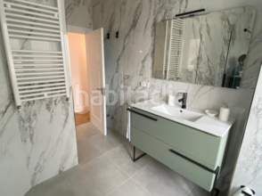 Foto a6aca936-122d-4ae0-ba46-17eb445cb503. Rent flat with heating in Centro Gijón