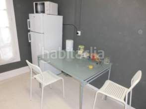Foto e0b91298-8acf-4619-ae82-c42b59f827bb. Rent flat in Centro Gijón