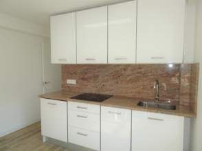 Lloguer Pis a Ceares. Reformado completamente