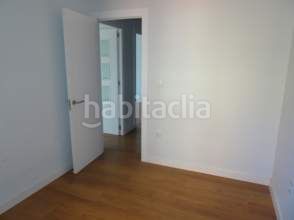 Foto 56c7e417-bce7-4895-8797-27c762ac820f. Lloguer pis amb calefacció a Pumarín Gijón