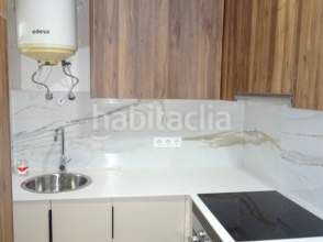 Foto 1d025b69-96eb-4927-8a74-5b5765c78f05. Lloguer pis amb calefacció a Centro Gijón