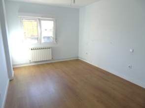 Flat in Pumarín