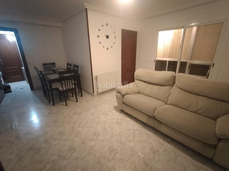 Foto 4b351782-7e8e-4550-a95e-ad8f6330ac45. Pis a carrer d'alcover 1 a Llevant Reus