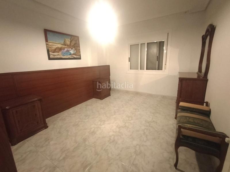 Foto bcd25fc5-d398-4e9b-a223-cd3be2fd783c. Pis a carrer d'alcover 1 a Llevant Reus