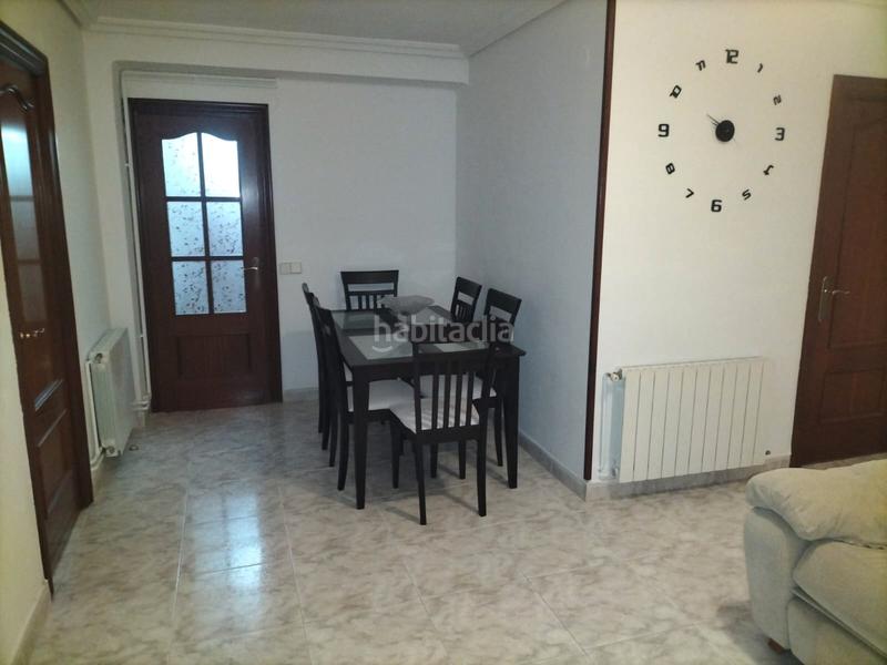 Foto f0f396a9-a573-4232-a245-f58e63cdfa50. Pis a carrer d'alcover 1 a Llevant Reus