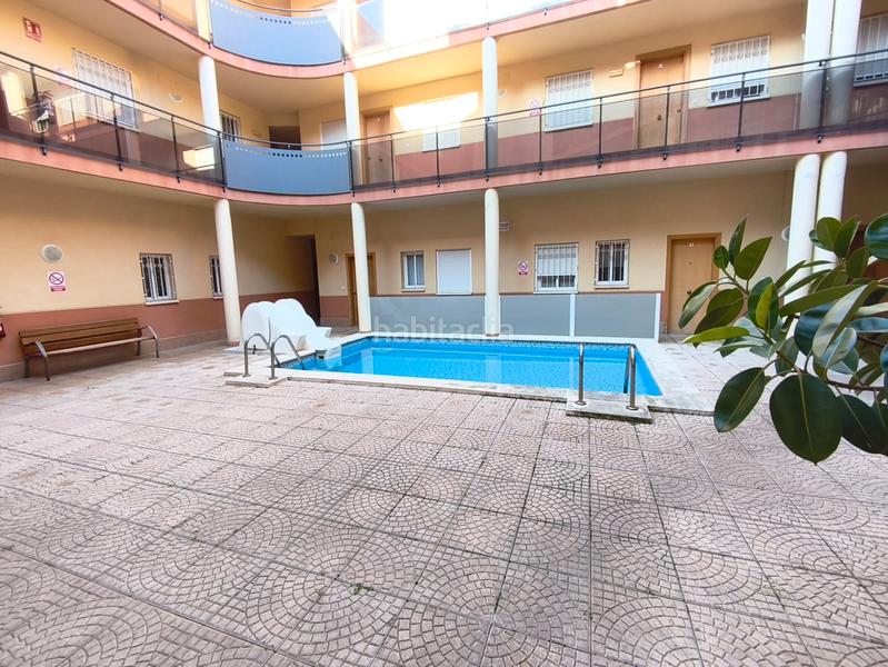 Foto 0989d7b9-f6d7-4f12-979d-d01a3e0093e4. Pis amb aparcament piscina a Montbrió del Camp