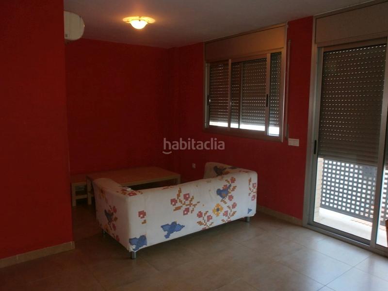 Foto f5ec9eb0-108a-46c5-88fa-2208739ebe46. Edificio in carrer de l'escultor modest gené 5 in Reus