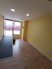 Business premise in Carrer de Sant Elies 17
