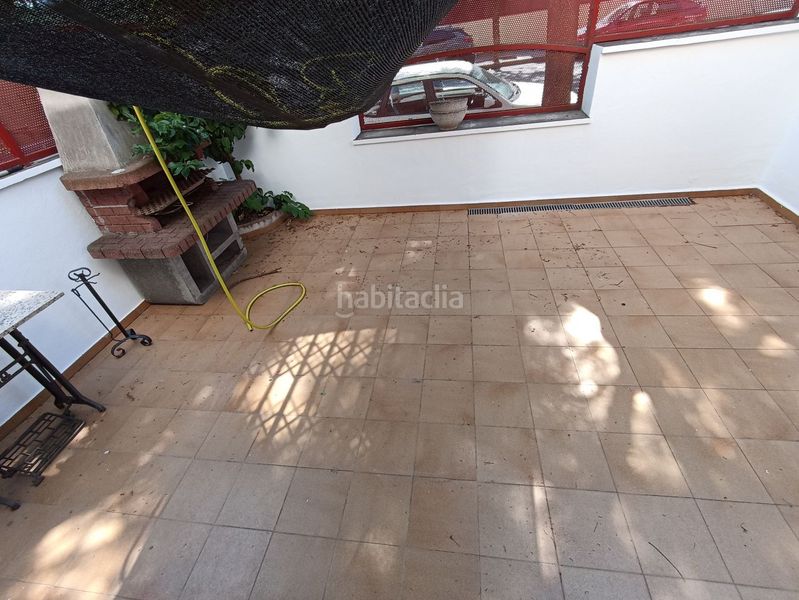 Foto 59696508-b513-4bc7-8e3e-a9b0aea3e3e0. Casa adossada amb calefacció a Migjorn Reus