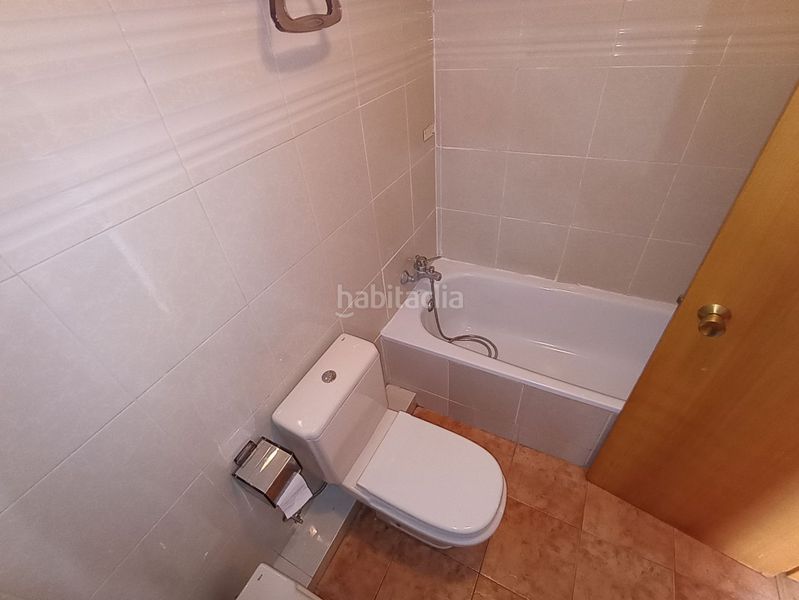 Foto ab3af7b5-49a0-4e47-b81d-c3f99b2ce298. Casa adossada amb calefacció a Migjorn Reus
