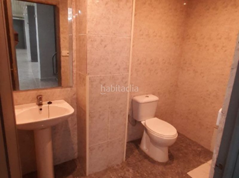 Foto 01e87331-3a81-4e97-bdce-209a3c69efe8. Local comercial a Mestral Reus