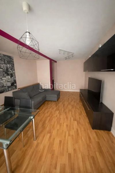 Foto 4a066b88-f7d6-41c1-9e94-cb330624f3cd. Pis amb aparcament a Centre Reus