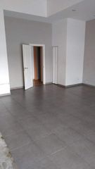 Geschäftsraum  Carrer de montserrat roig