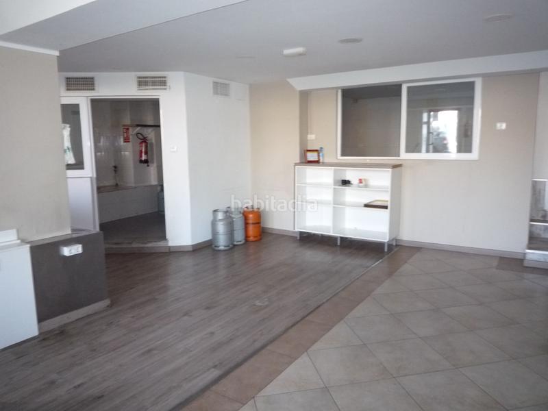 Foto 0370f630-65c8-4339-b89a-b5f4b9b0ccde. Lloguer local comercial a calle la roda 52 a El Pilar Albacete