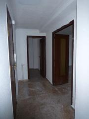 Pis en Calle bernab cantos 8. Amplia y luminosa vivienda en zona semi-centro/franciscanos