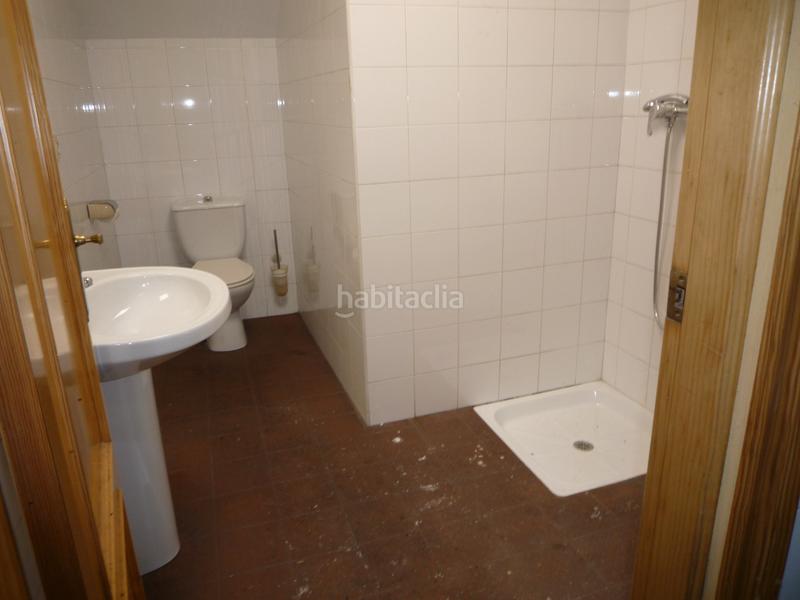 Foto bdca0e8d-f79b-46ab-999a-f3e0e420fc87. Lloguer local comercial a calle hermanos pinzón 1 a Albacete