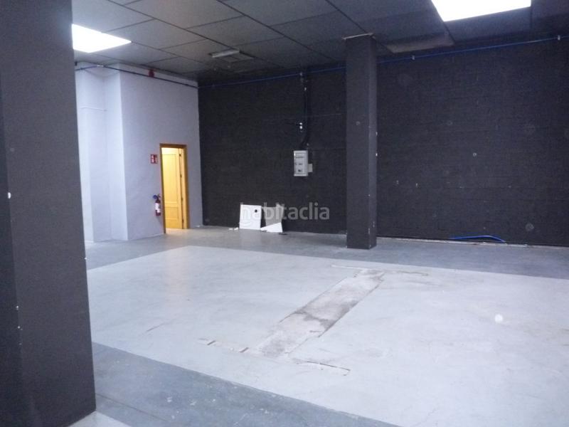 Foto 37df48f9-d2f1-48a1-bad1-57383874255d. Rent business premise in calle hermanos pinzón 1 in Albacete