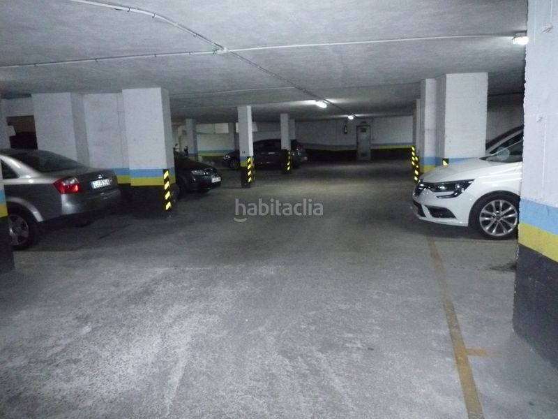 Foto a43e9bc6-6b0b-40bf-8823-b75bfb3ba14c. Posto auto in calle ejército 4 in Parque Sur Albacete