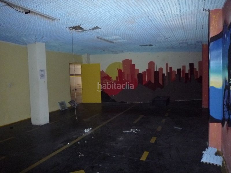 Foto 2ca252a9-caf4-4fdd-986e-03f8f4e5f565. Local comercial a calle cristóbal pérez pastor 57 a Albacete