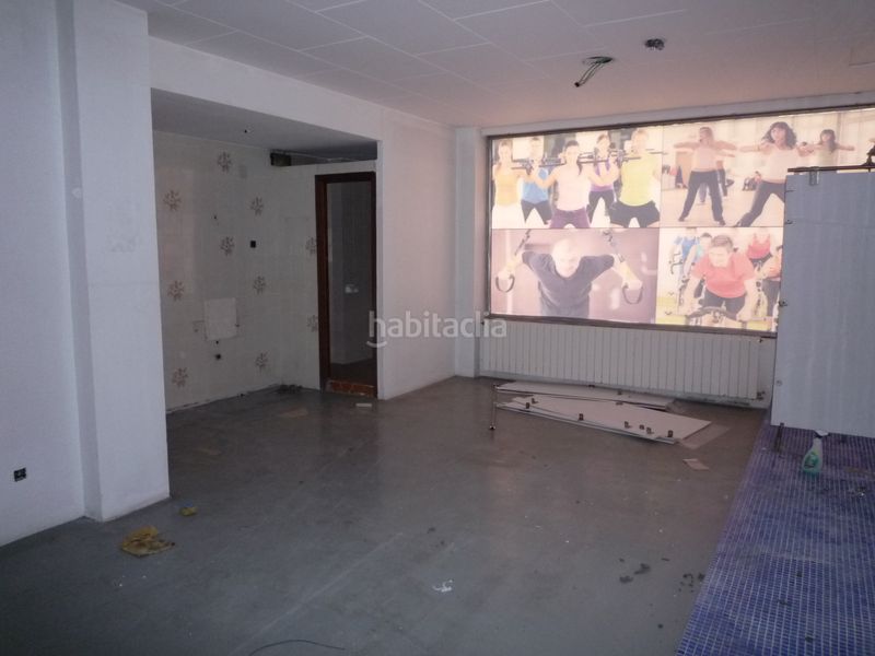 Foto a172fe88-8d3c-43ff-b9ef-30f7bf02352e. Local comercial a calle cristóbal pérez pastor 57 a Albacete