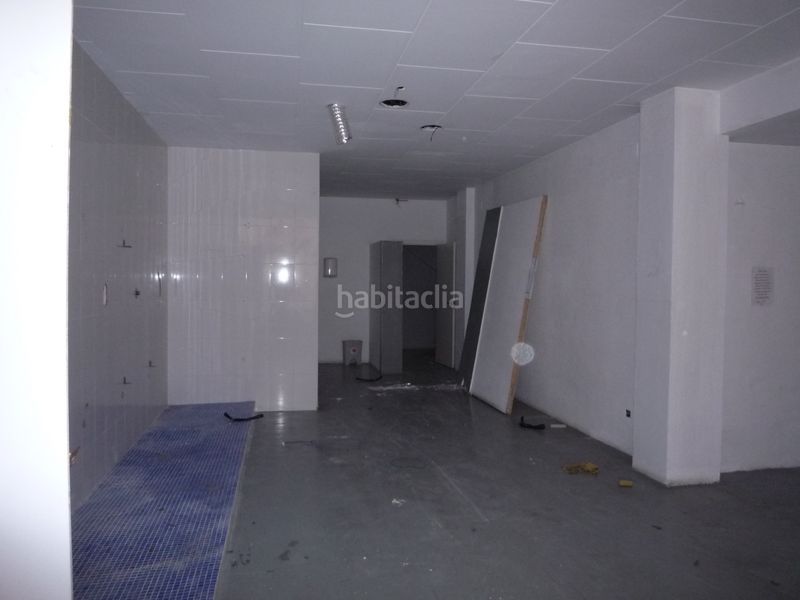Foto abf1052b-2af3-40be-a1bb-98b02bce2c7d. Local comercial a calle cristóbal pérez pastor 57 a Albacete