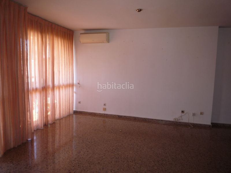 Foto 05cc2bb3-0b92-4619-afc0-0f764817713c. Rent apartment with heating in Centro Albacete
