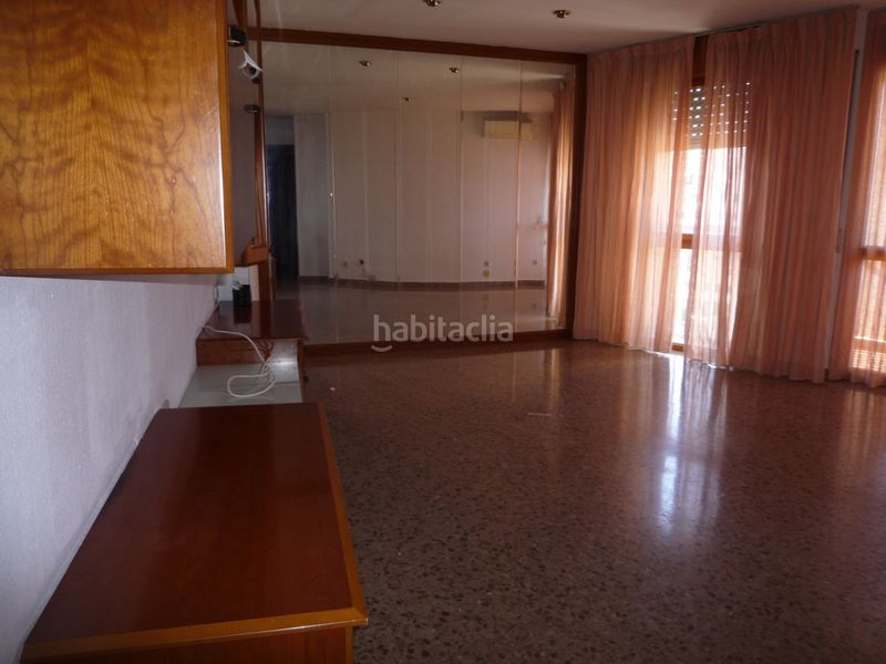 Foto d2ca33a0-37cd-4003-a5cd-6cbbca8f73a7. Rent apartment with heating in Centro Albacete