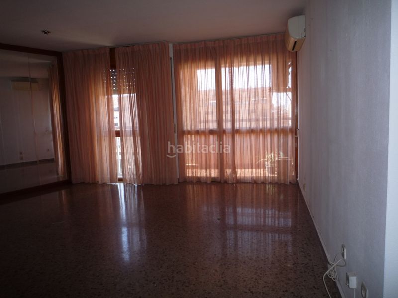 Foto eefe9972-47c8-4aa1-b244-a54168b77ffc. Rent apartment with heating in Centro Albacete