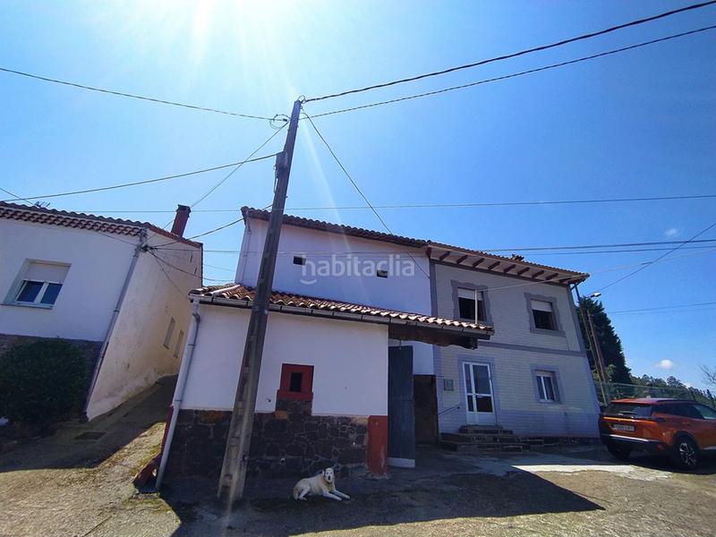 Foto 521b1595-bce9-47a9-bad4-c64bbe013e4f. Casa  rural y cuadra independiente panera con finca, en un pueblo precioso en el concejo , asturias. con unas vistas impr en Illas