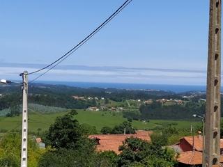 Casa en Illas. Casa rural y cuadra independiente   panera con finca, en un pueb